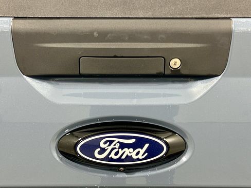 New 2026 Ford Maverick XLT w/ XLT Luxury Package FWD image 21
