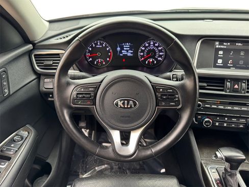Used 2017 Kia Optima EX image 23