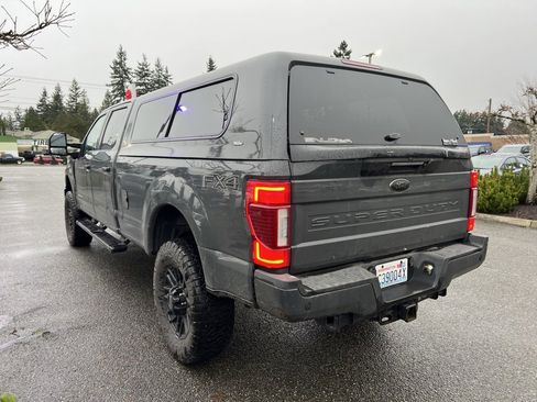 Used 2021 Ford F350 Lariat image 6