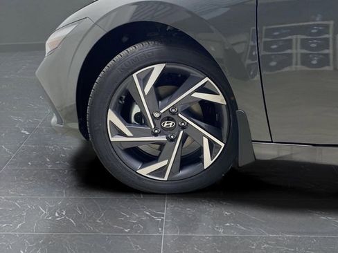 New 2025 Hyundai Elantra Sport image 30