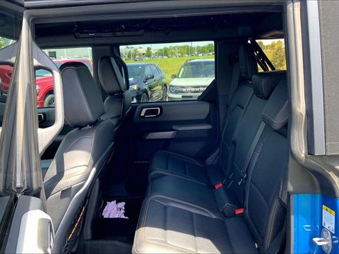 Used 2023 Ford Bronco Badlands AWD/4WD image 11