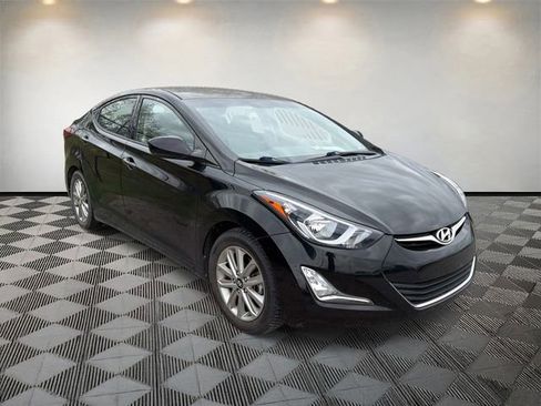 Used 2015 Hyundai Elantra SE w/ Option Group 02 image 3
