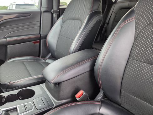 Used 2025 Ford Escape ST-Line FWD image 27
