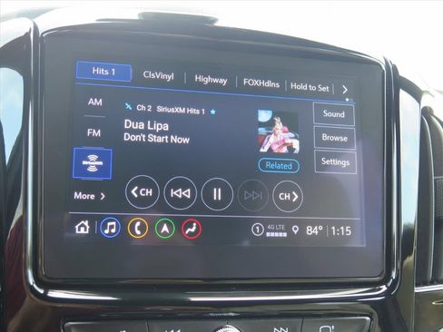 Used 2023 Chevrolet Traverse Premier FWD image 19