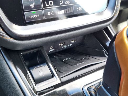 Used 2022 Subaru Outback Wilderness image 15