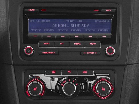 Used 2014 Volkswagen GTI Wolfsburg Edition FWD image 9