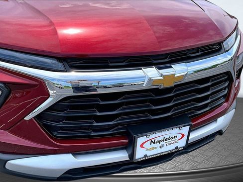 Used 2024 Chevrolet TrailBlazer LT w/ Convenience Package AWD/4WD image 29