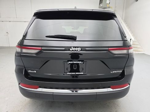 Used 2025 Jeep Grand Cherokee Limited image 11