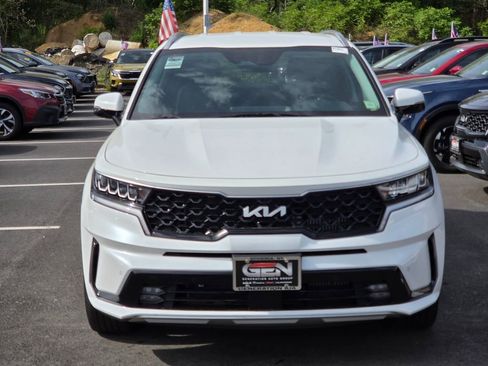 Used 2023 Kia Sorento EX AWD/4WD image 2