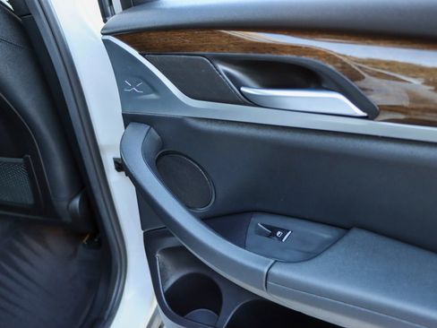 Used 2019 BMW X3 sDrive30i w/ Driving Assistance Package image 29