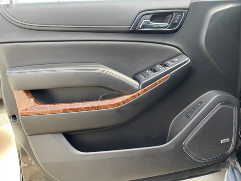 Used 2019 Chevrolet Tahoe Premier RWD image 19