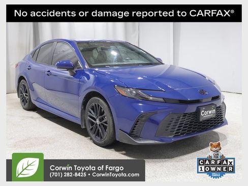 Used 2025 Toyota Camry SE w/ Convenience Package AWD/4WD image 1