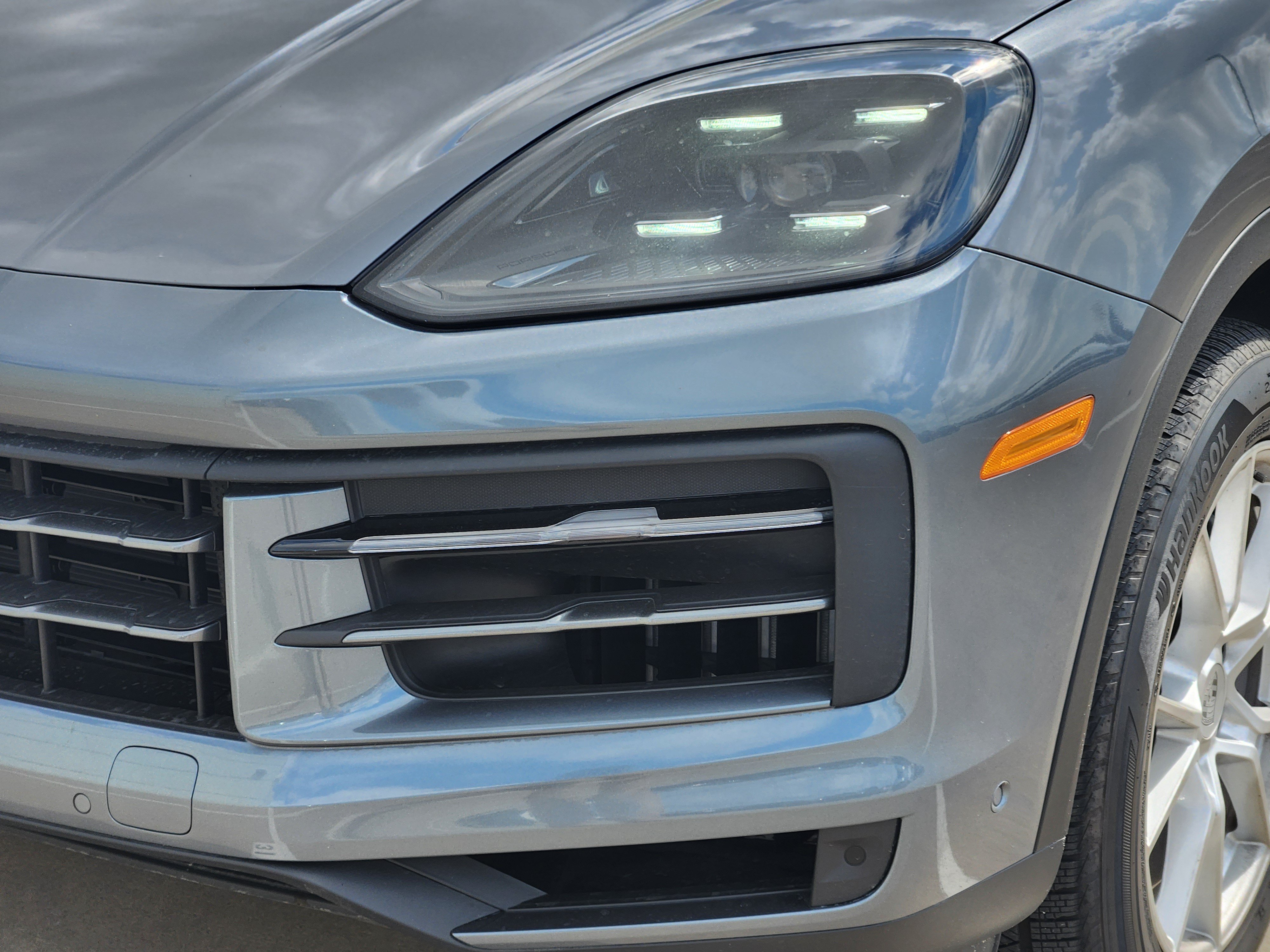 Certified 2026 Porsche Cayenne AWD/4WD image 12