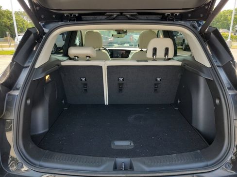 Used 2024 Buick Encore GX Avenir w/ Avenir Technology Package AWD/4WD image 6