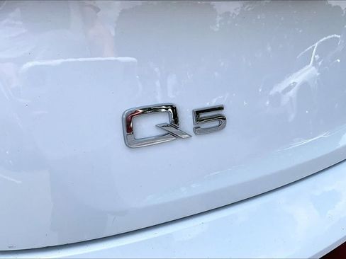 Used 2021 Audi Q5 2.0T Premium Plus w/ Premium Plus Package AWD/4WD image 31