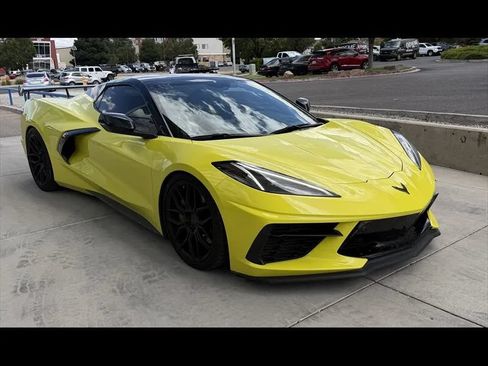 Used 2023 Chevrolet Corvette Stingray Premium Conv w/ Z51 Performance Package RWD image 2