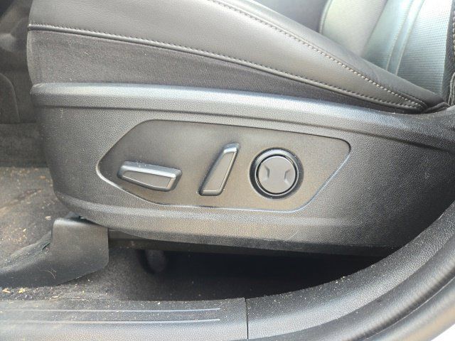 Used 2024 Kia Sorento SX FWD image 13