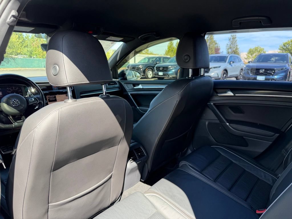 Used 2019 Volkswagen Golf R 4-Door AWD/4WD image 31
