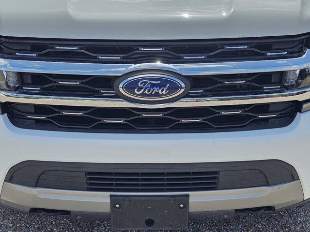 Used 2022 Ford Expedition Limited AWD/4WD image 3