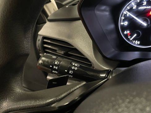 Used 2024 Subaru Crosstrek 2.0i Premium image 24