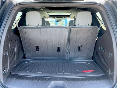 Used 2023 GMC Yukon SLT w/ SLT Luxury Package AWD/4WD image 21