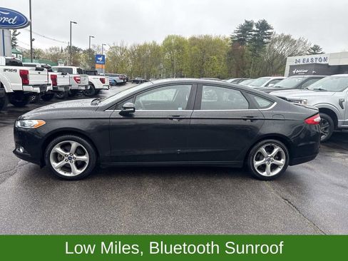 Used 2013 Ford Fusion SE FWD image 2