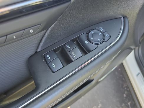 Used 2024 Buick Envision Preferred AWD/4WD image 13
