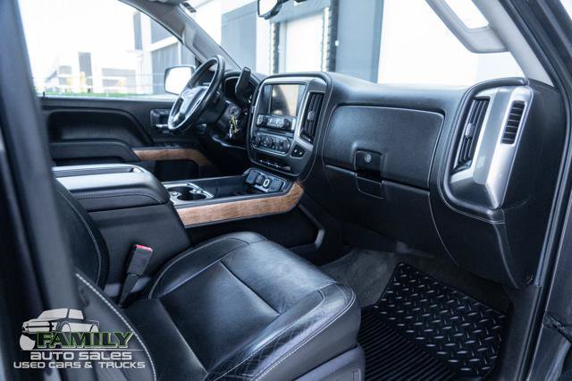Used 2015 Chevrolet Silverado 2500 LTZ AWD/4WD image 28