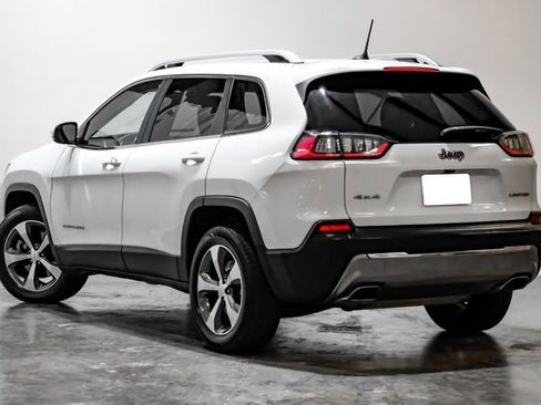 Used 2019 Jeep Cherokee Limited w/ Luxury Group AWD/4WD image 11