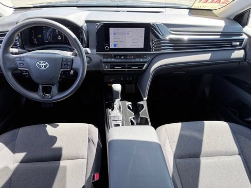 Used 2025 Toyota Camry LE FWD image 9