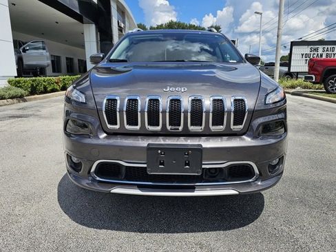 Used 2018 Jeep Cherokee Overland w/ Technology Group image 8