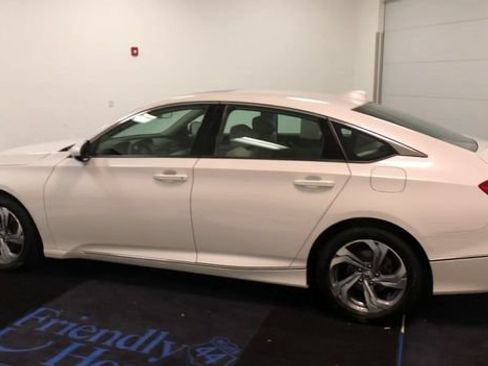 Used 2018 Honda Accord EX image 6