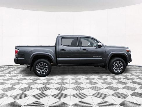 Used 2019 Toyota Tacoma Limited image 10