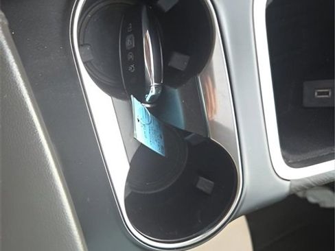 Used 2019 Lincoln Nautilus Reserve image 21