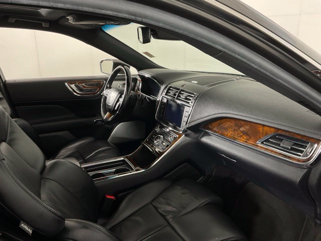 Used 2017 Lincoln Continental Reserve w/ Luxury Package AWD/4WD image 34