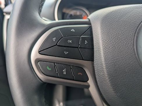 Used 2019 Jeep Cherokee Latitude Plus image 27