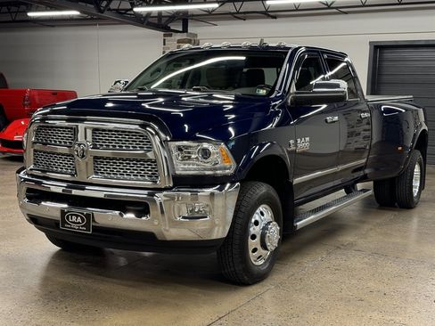 Used 2017 RAM 3500 Laramie AWD/4WD image 3