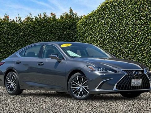 Used 2025 Lexus ES 350 w/ Premium Package FWD image 2