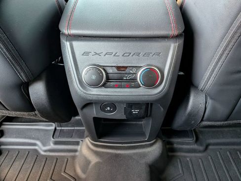 Used 2026 Ford Explorer ST-Line w/ Premium Package image 35