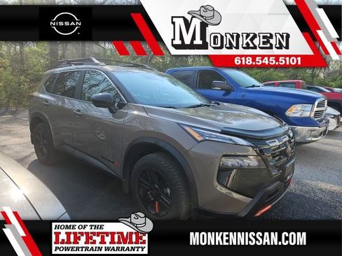 Certified 2025 Nissan Rogue SV image 1