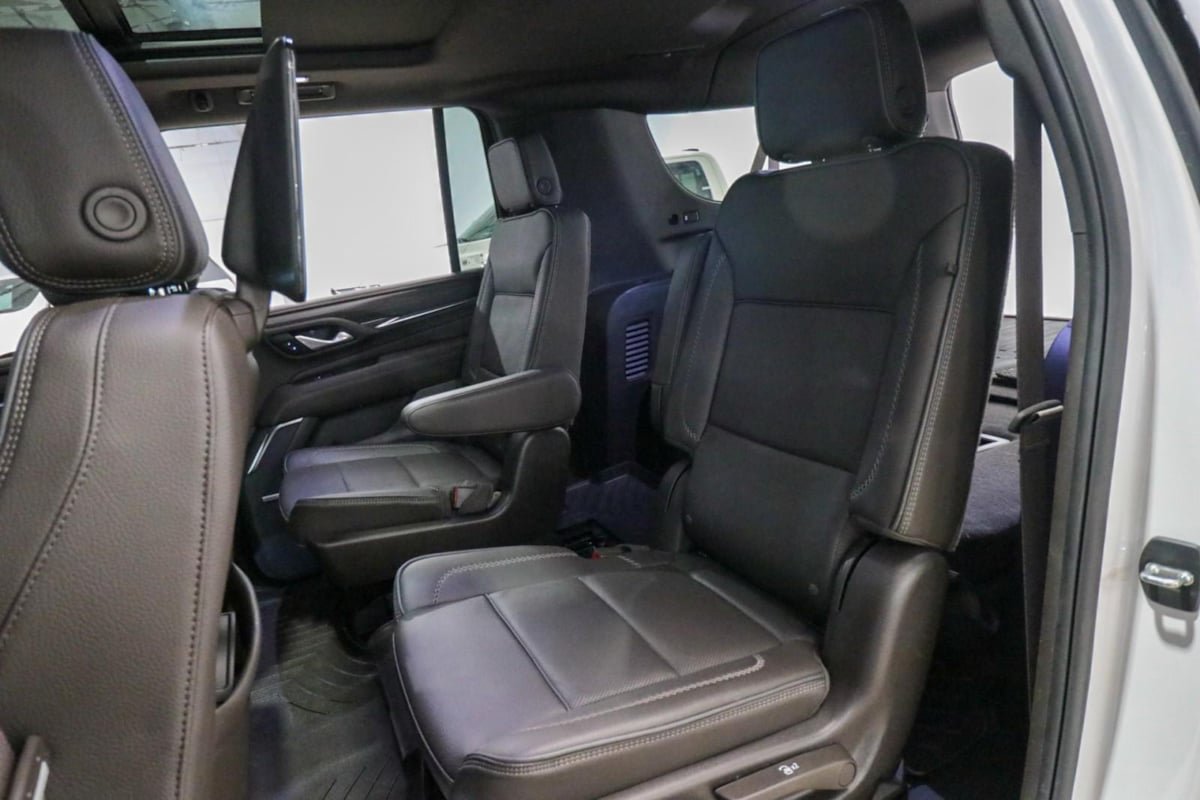 Used 2024 GMC Yukon XL Denali w/ Advanced Technology Package AWD/4WD image 21
