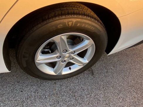 Used 2024 Chevrolet Malibu LT image 9