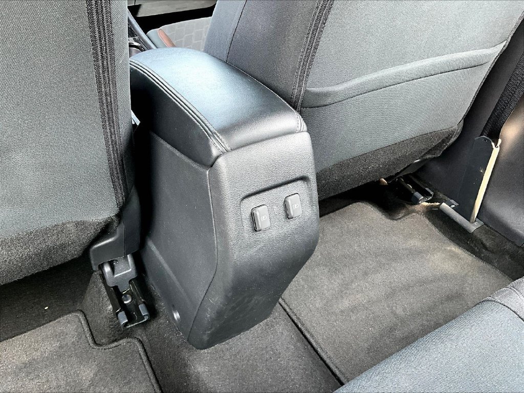 Used 2024 Nissan Kicks SR FWD image 12