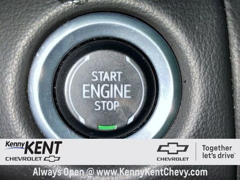 Used 2023 Chevrolet Tahoe Z71 w/ Luxury Package image 27