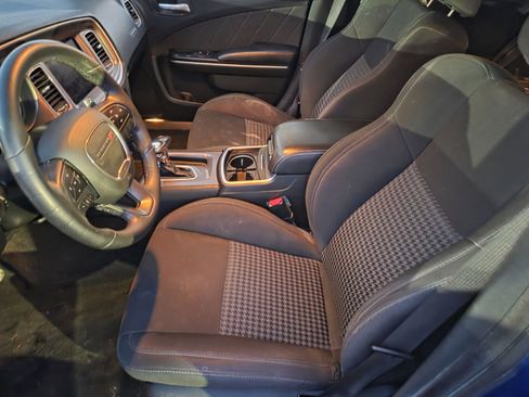 Used 2019 Dodge Charger GT image 9