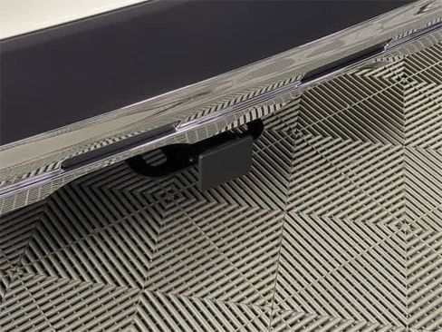 Used 2026 Mercedes-Benz GLC 300 4MATIC image 36