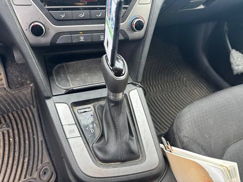 Used 2018 Hyundai Elantra SEL w/ Cargo Package FWD image 11