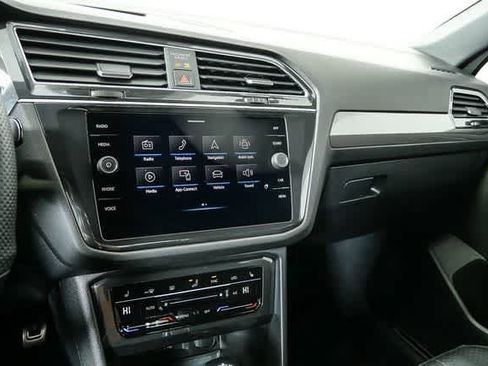 Certified 2022 Volkswagen Tiguan SE R-Line image 13