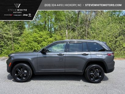 Used 2025 Jeep Grand Cherokee Limited w/ Luxury Tech Group II