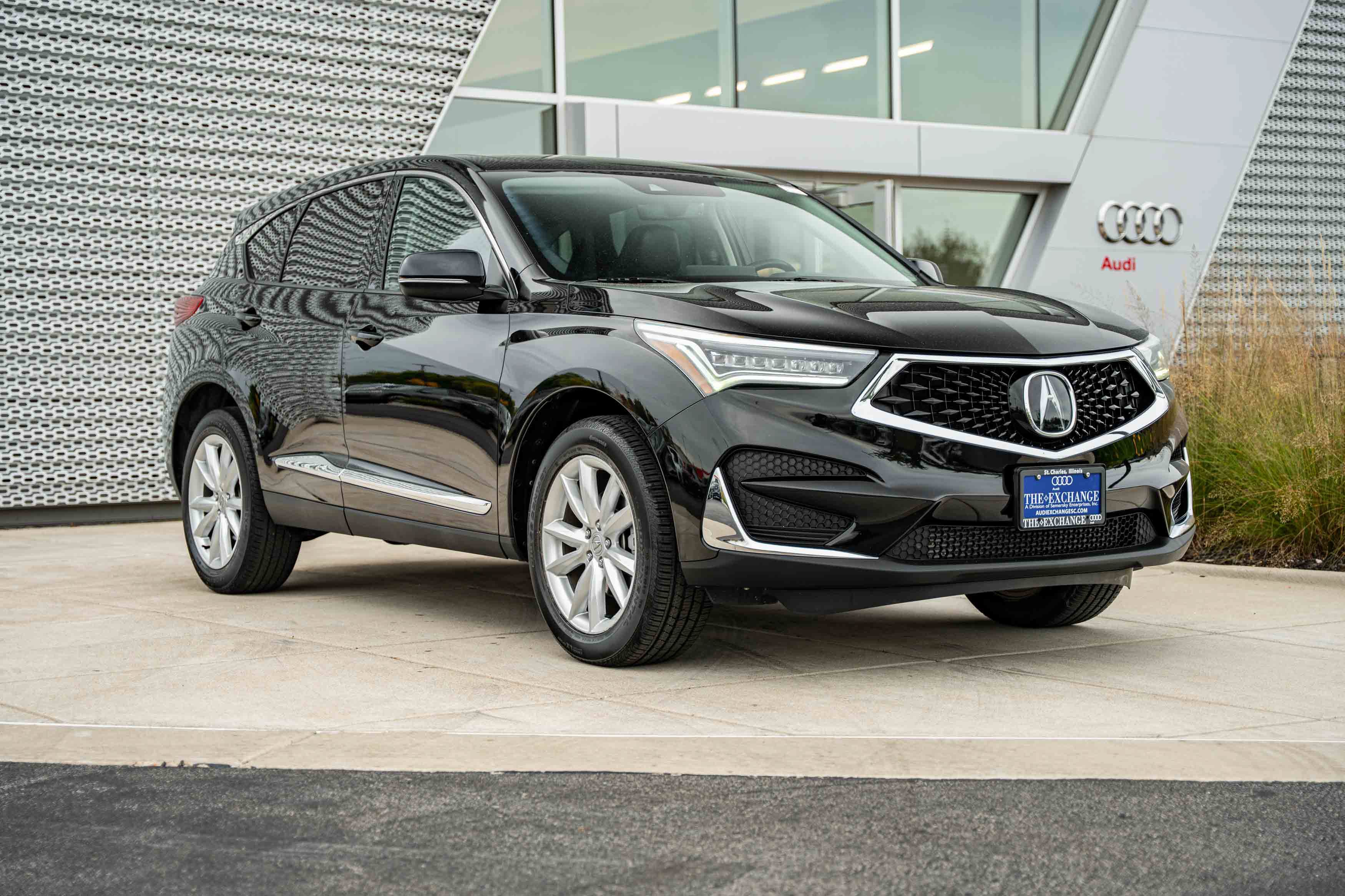 Used 2021 Acura RDX FWD image 2